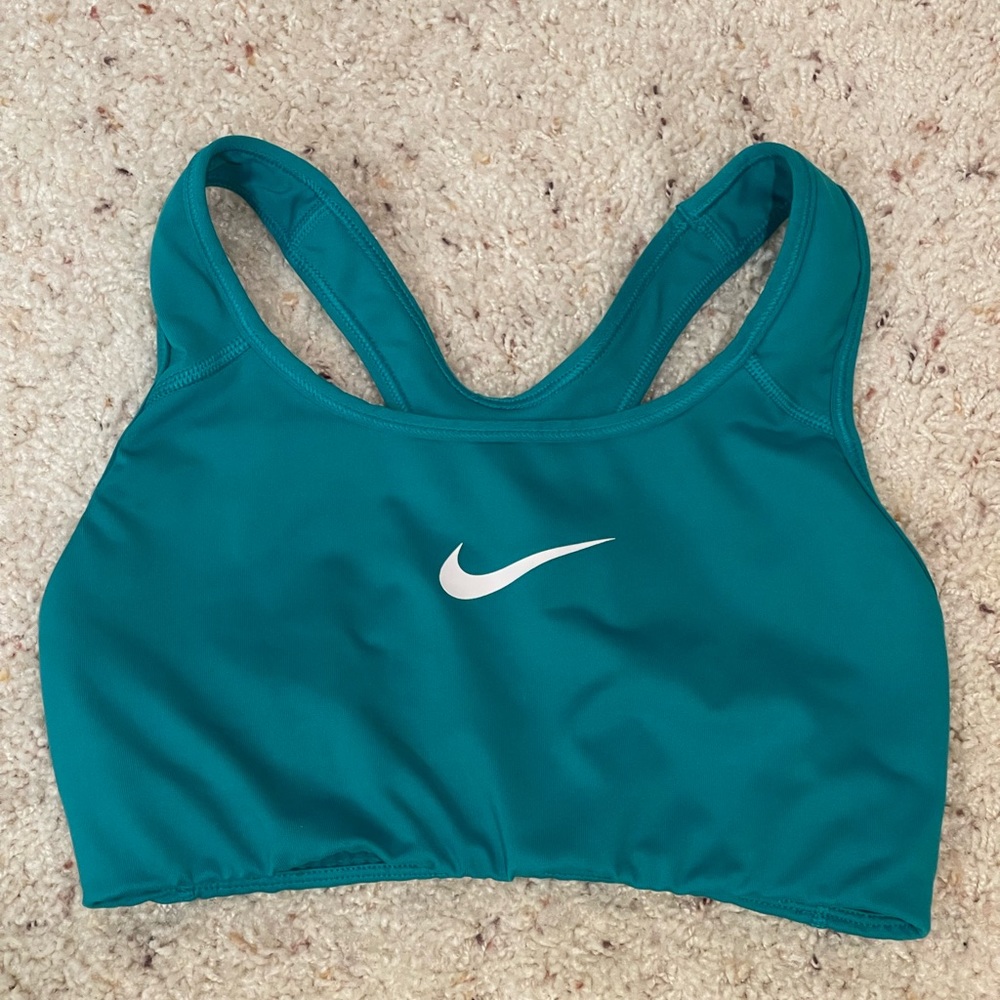 GREEN NIKE SPORTS BRA
